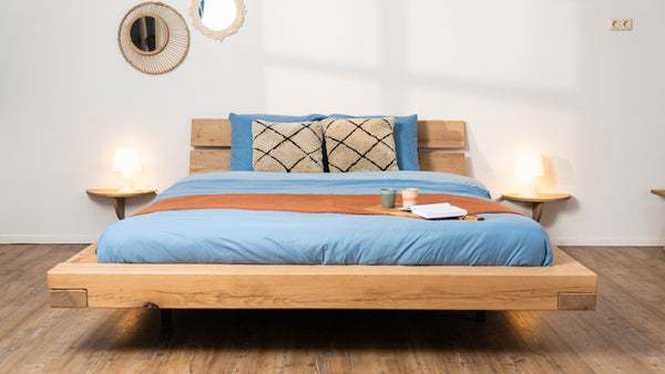 Zwevend Eiken Bed