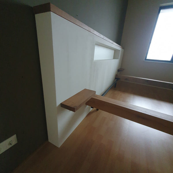 White & Oak - Deluxe zwevend eiken bed - balken bed - twee persoons bed