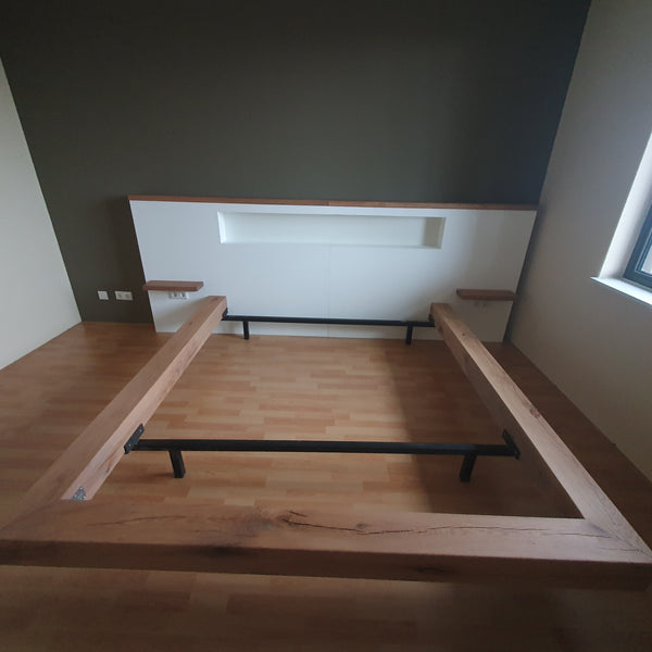 White & Oak - Deluxe zwevend eiken bed - balken bed - twee persoons bed